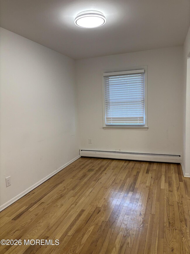 Photo - 528 Main St Unit 2