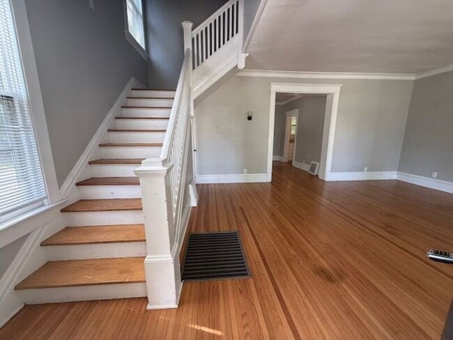 Photo - 1600 W Callender Ave
