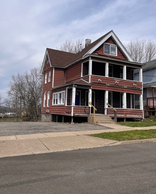 Building Photo - 27 Evans St Unit 2F