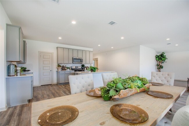 Photo - 3407 Lake Landing Ln