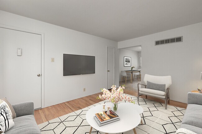 Living Room - 238 Leslie Ln Unit C