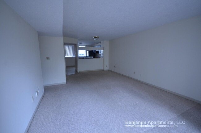 Photo - 142 North Beacon St Unit a1