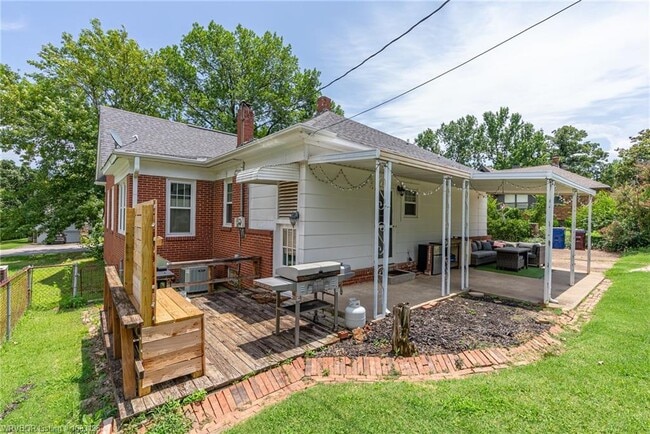 Photo - 2304 S Greenwood Ave