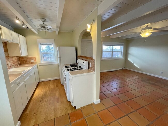 Photo - 410 Sunset St Unit 3