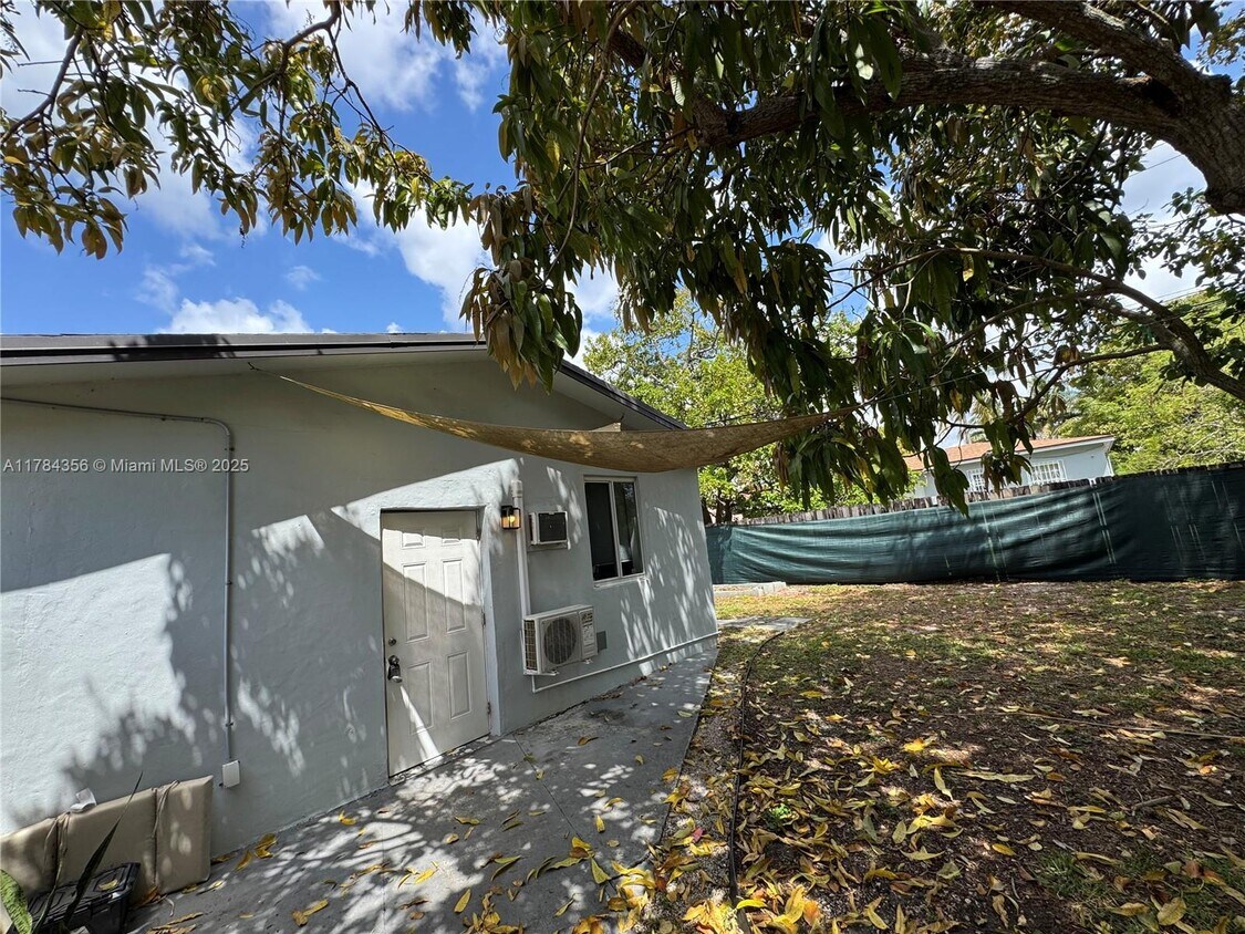 Photo - 361 NW 103rd St (Miami, FL)