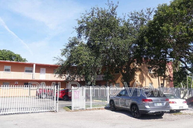 Photo - 1245 W 24th St Unit #208