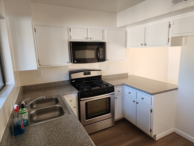 Cocina - 809 S Adams St Unidad Apt 4