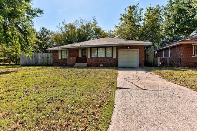 Photo - 2200 Downing St