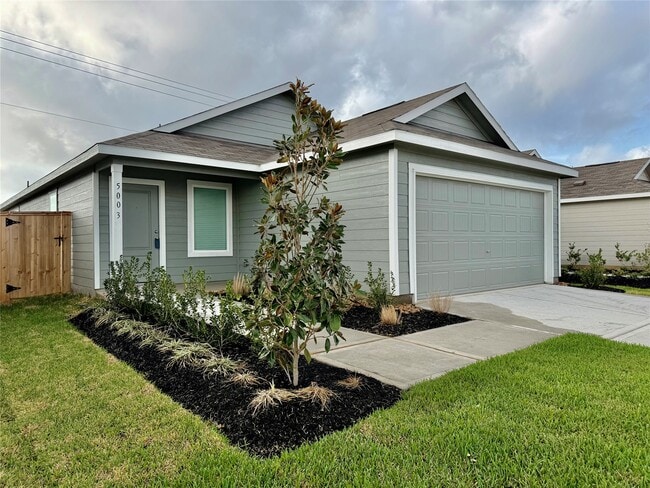 Building Photo - 5003 Esperanza Ter Dr