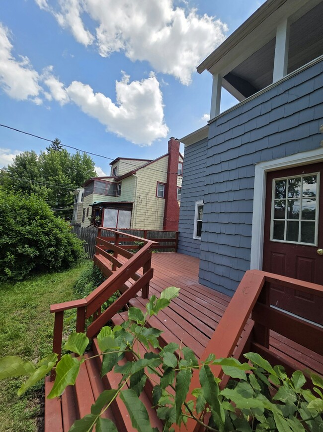 Photo - 3953 Elmwood Rd