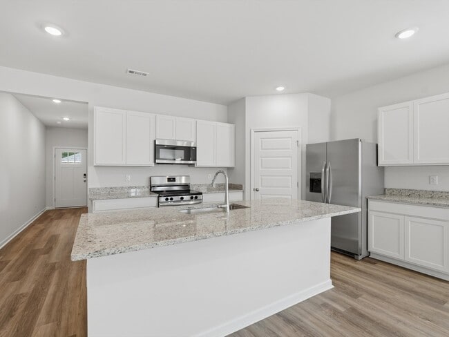 Photo - 6141 Feather Wy SE
