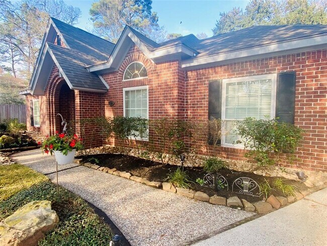 Photo - 39 Silent Brook Pl