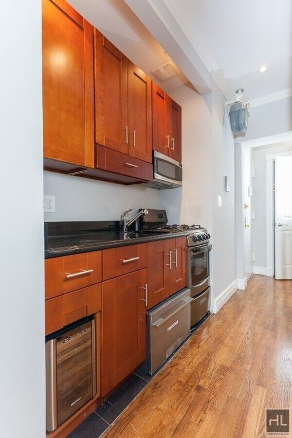 Photo - MOTT ST. Unit 12