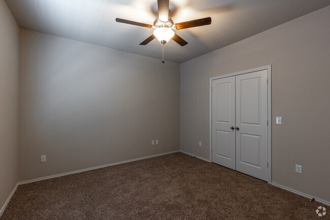 3BR, 2BA - 1,401SF - Main Bedroom