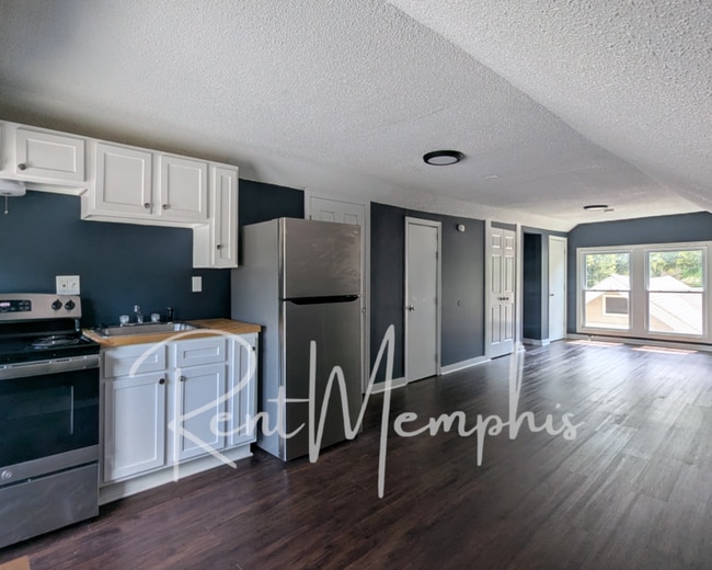 Building Photo - 2234 Madison Ave Unit Apt 301