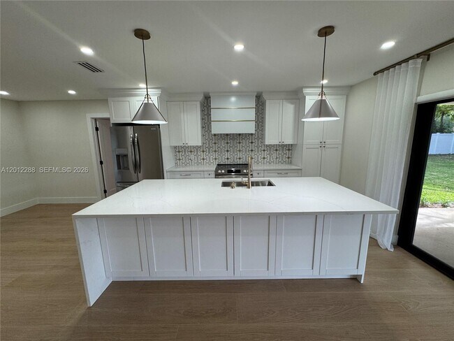 Photo - 9234 Southampton Pl