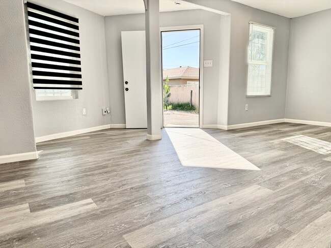 Photo - 4225 8th Ave