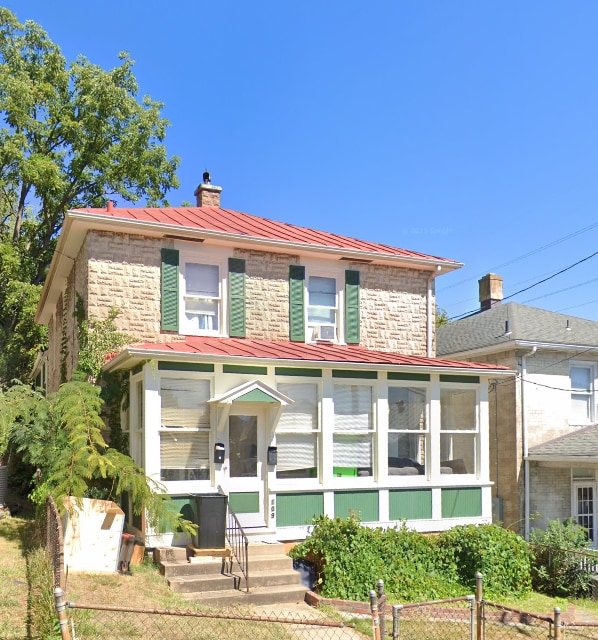 Building Photo - 109 E Hampton St Rental