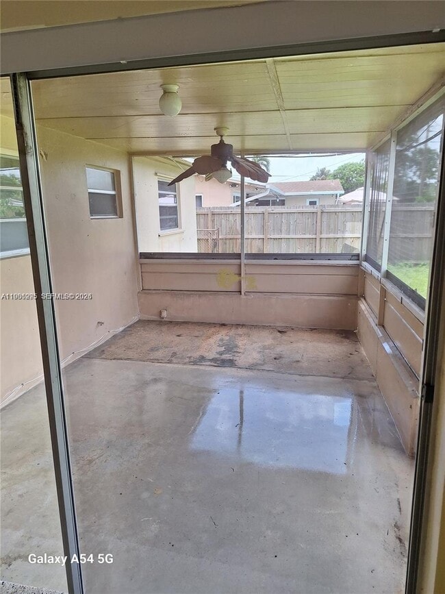 Photo - 710 NW 77th Way