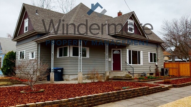 Photo - 735 Whitman St House