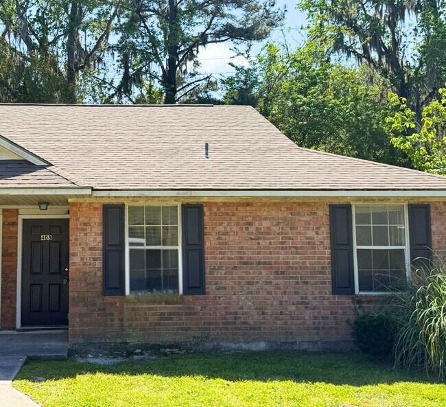 Photo - 2/2 with landscaping included