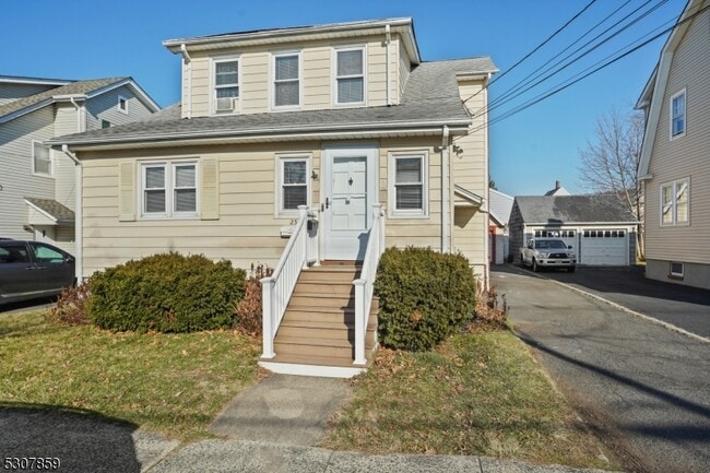 Building Photo - 23 Meeker Pl Rental
