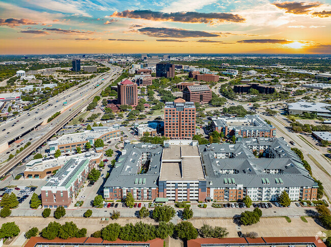 Building Photo - MAA Eastside Rental