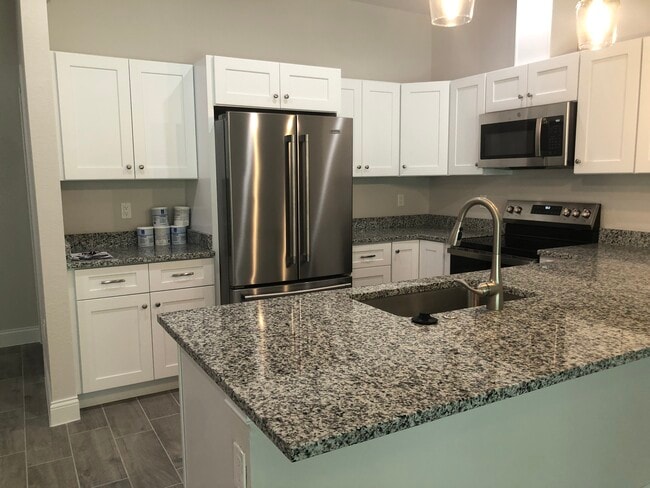 Building Photo - 24487 Zephyr Ct Unit 24487 Zephyr Court