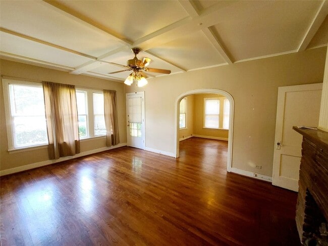 Photo - 6202 Goliad Ave