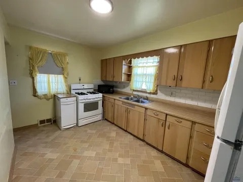 Photo - 633 Indiana St