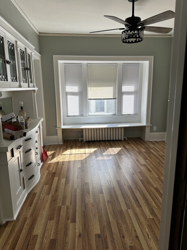Photo - 4145 Columbus Ave
