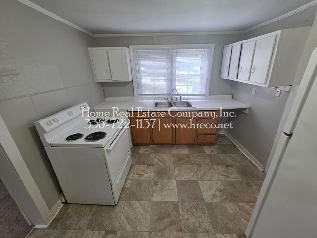 Photo - 2601 Machine St