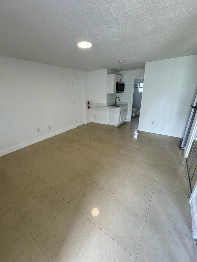 Photo - 512 SW 2nd St