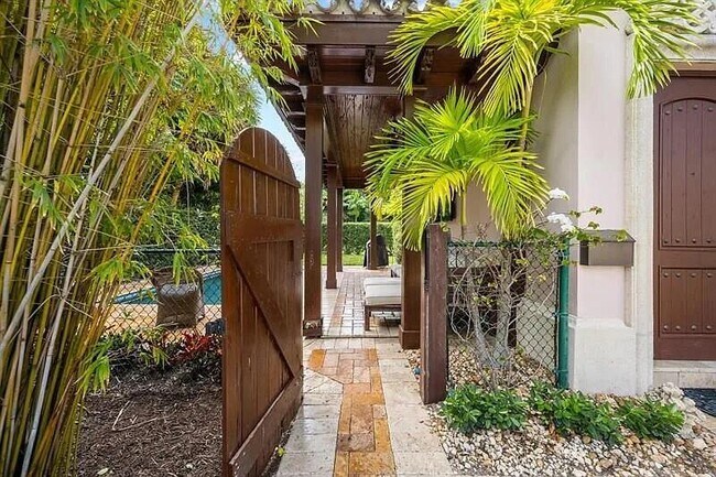 Photo - 3703 Washington Rd