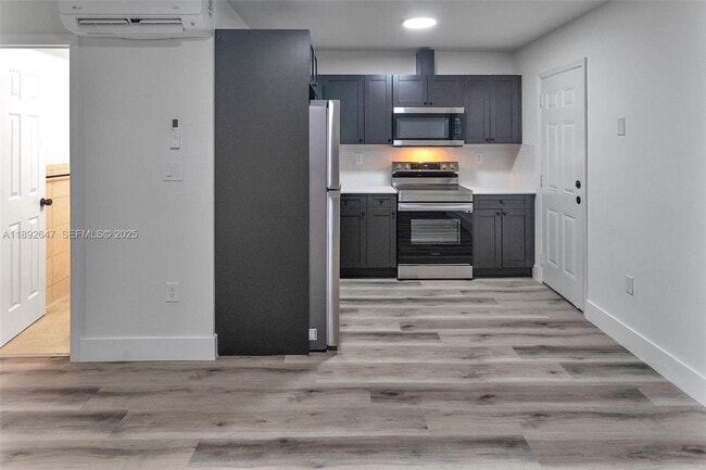 Photo - 4037 SW 65th Ave Unit 9