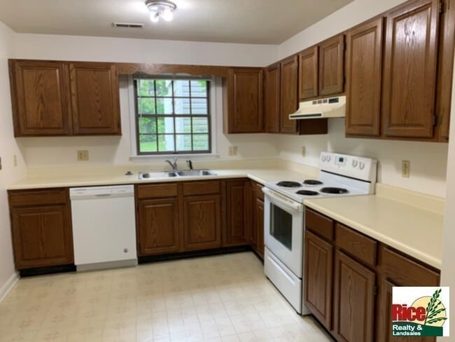 Photo - 164 Franklin Parke Ct SW