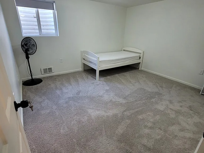 Photo - 1640 E 750 S Unidad B