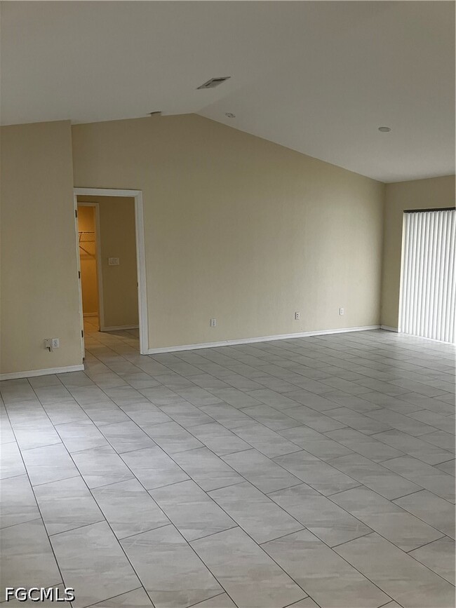 Photo - 1001 SE 17th St