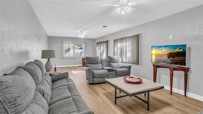 Photo - 11912 McMullen Loop