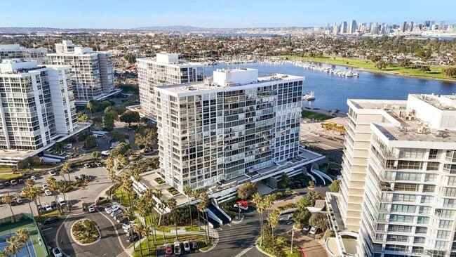 Building Photo - Spectacular Penthouse with Ocean and Bay V... Unit 1605