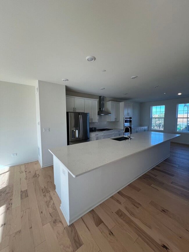 2925 Showplace Dr