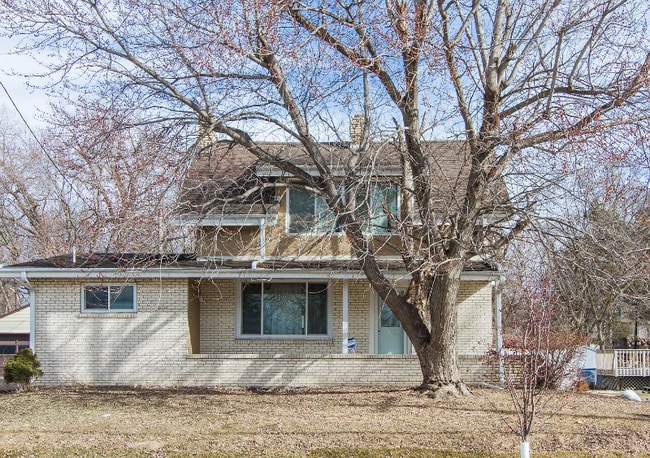 Building Photo - 94-1015-1015 Pupuhi St