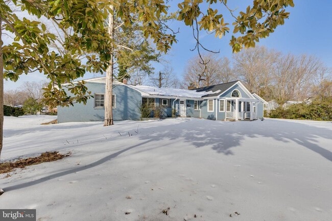 Photo - 7832 Martha Washington St