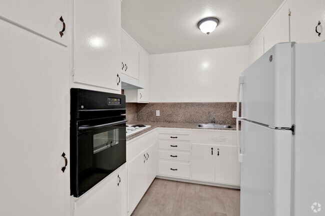 Shana's Apartments - Shana's Apartments