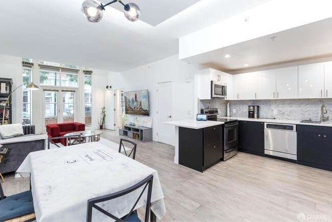 Photo - 88 King St Unit 108