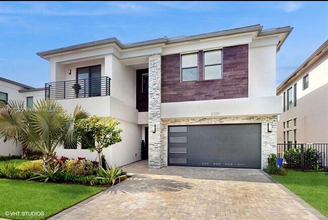 Photo - 8350 Royal County Down Rd