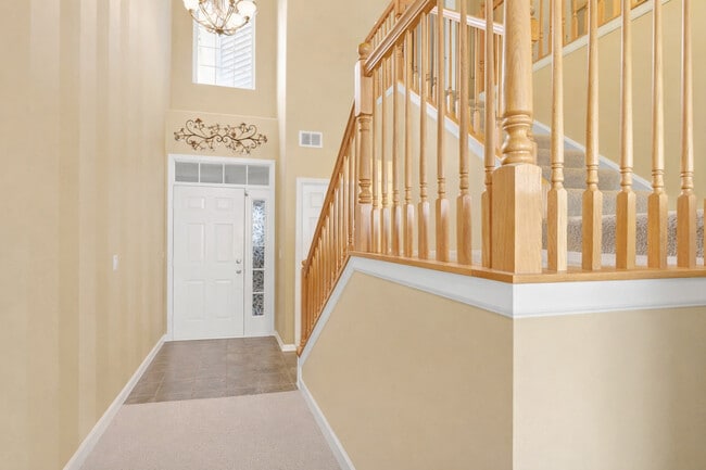 Photo - 1263 Tamarack Dr