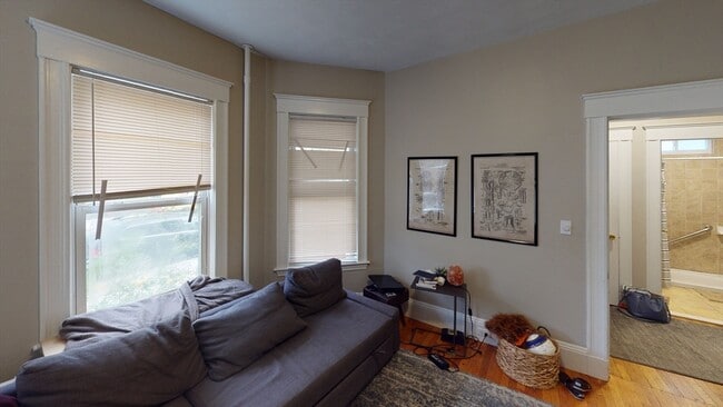 Building Photo - 23 Rogers Ave Unit 1