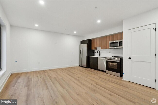 Building Photo - 808 N 3rd St Unit 8 Rental