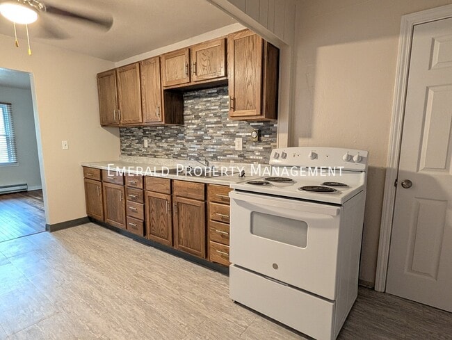 Photo - 2720 Prial Ave